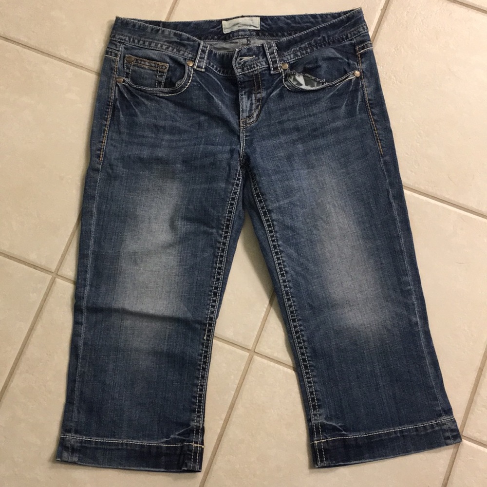 Maurices wide leg Capri jeans 11/12